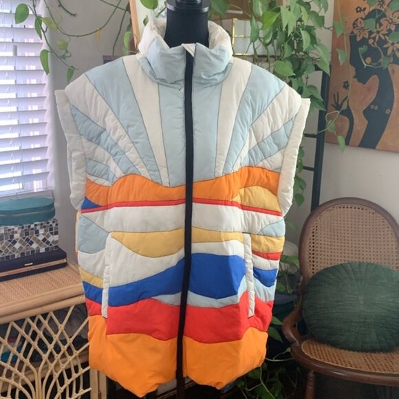 Free People Movement In A Bubble Conversational Sunburst Quilted Zip Up Vest - Picture 1 of 6